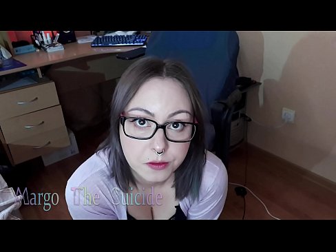 ❤️ Секси момиче с очила смуче дилдо дълбоко на камерата Ебане видео в bg.teatroporno.ru ❤