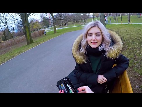 ❤️ Поглъщане на горещата сперма на непознат за пари - свирка в парка от Eva Elfie Ебане видео в bg.teatroporno.ru ❤